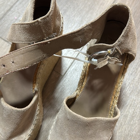 Marc Fisher LTD Alita Platform Wedge Espadrille
Sandal - Picture 15 of 16